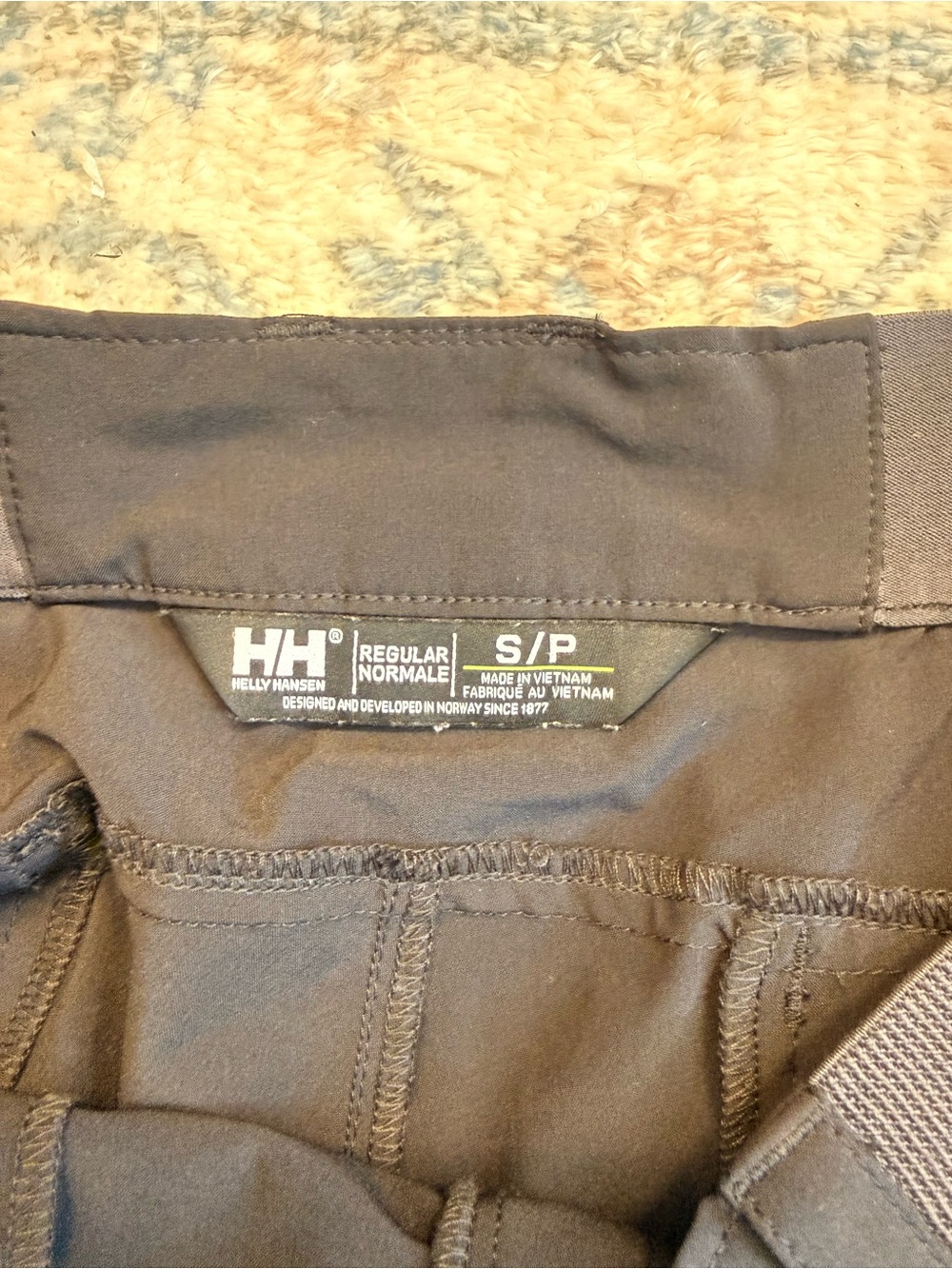 Helly Hansen black shorts - Picture 3 of 5